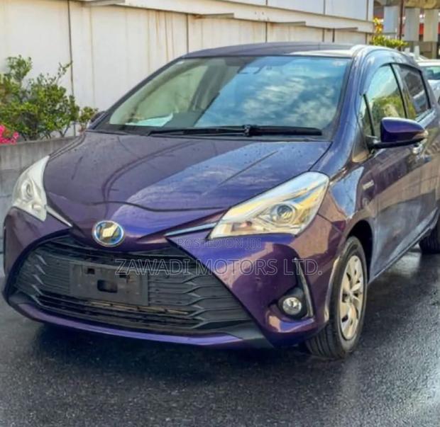 Toyota Vitz 1.5 FWD Hybrid 5dr 2019 Purple
