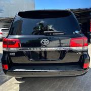 Toyota Land Cruiser 4.6 V8 ZX 2019 Black for sale