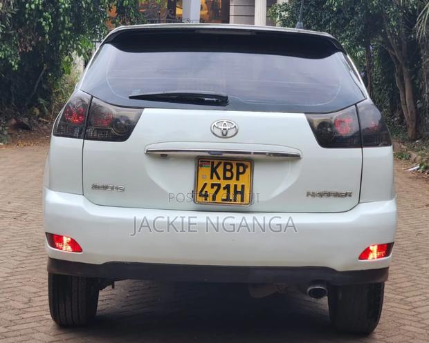 Toyota Harrier 2005 White