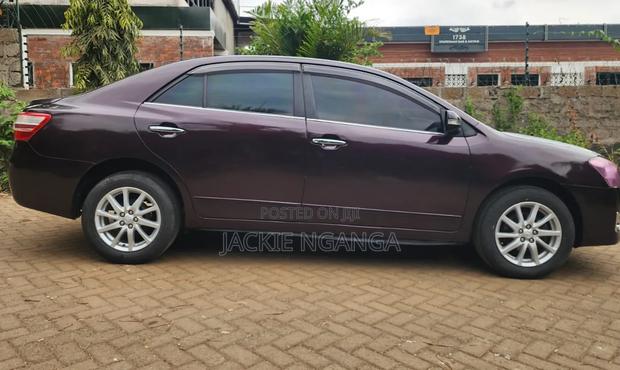 Toyota Premio 2011 Maroon