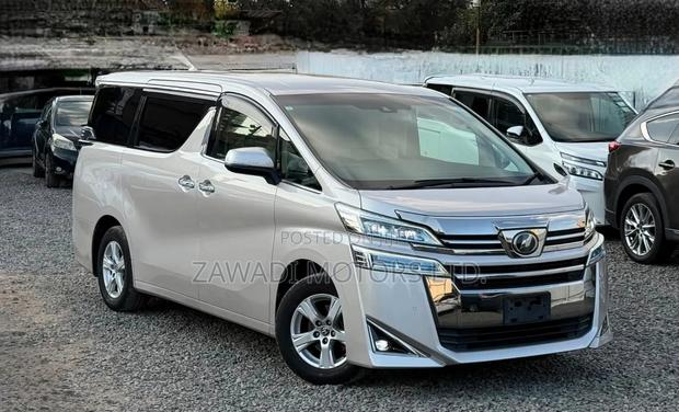 Toyota Vellfire 2019 Gray
