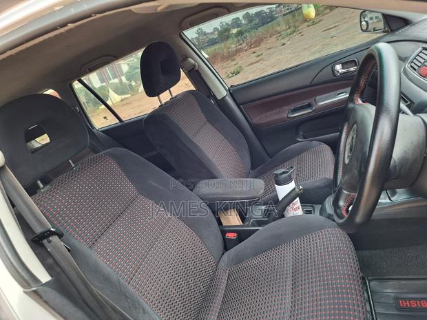 Mitsubishi Lancer 2004 Silver
