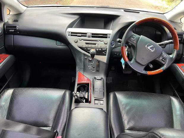 Lexus RX 450H FWD 2012 White