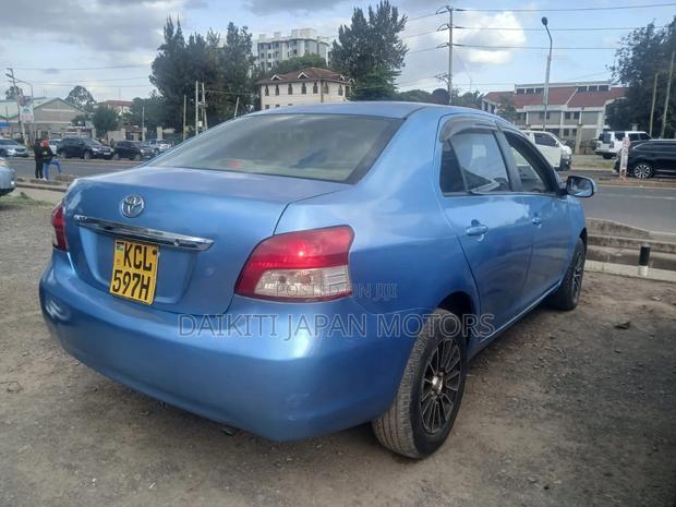 Toyota Belta 2010 Blue