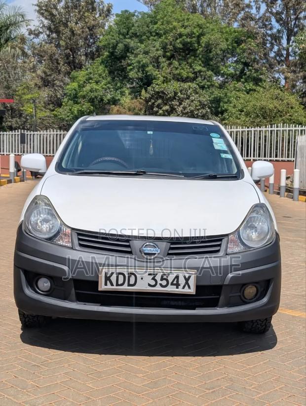Nissan Advan 2015 White
