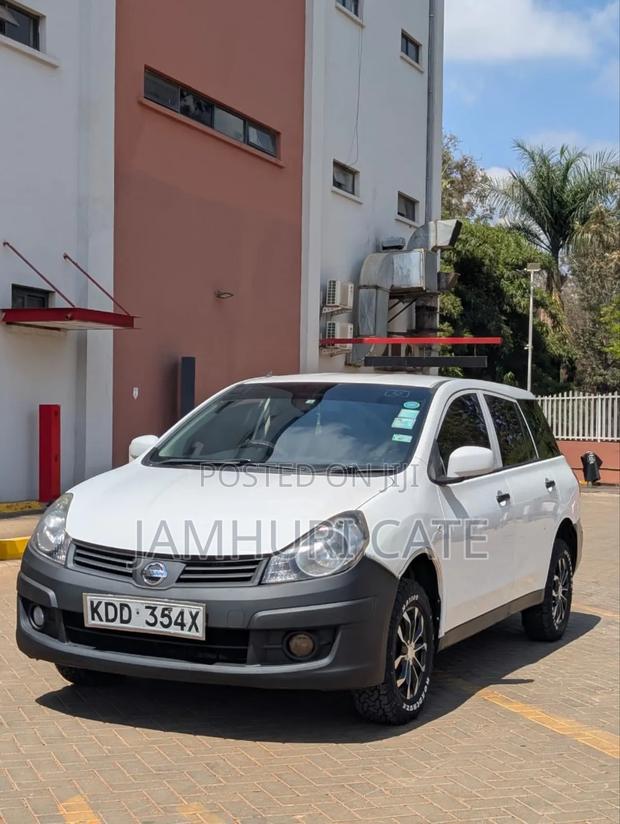 Nissan Advan 2015 White