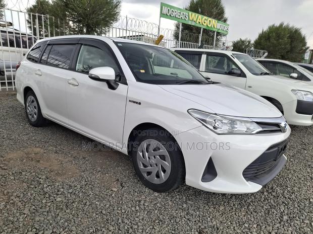 Toyota Corolla Fielder 2019 White