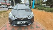 Toyota Vitz 1.0 FWD 5dr 2019 Gray for sale