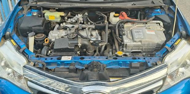 Toyota Corolla Fielder 1.5 Hybrid FWD 2014 Blue