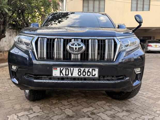 Toyota Land Cruiser Prado 2019 Black
