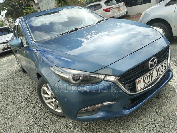 Mazda Axela 2015