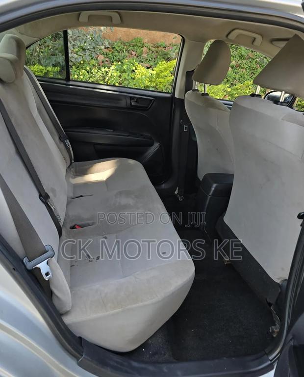 Toyota Axio 1.5 X 2WD 2015 Silver