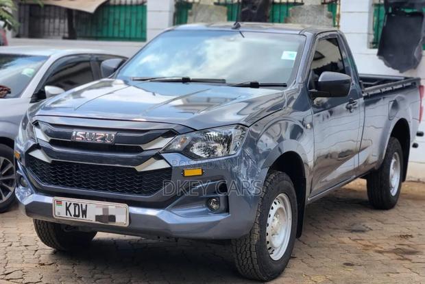 Isuzu D-MAX 2025 Gray