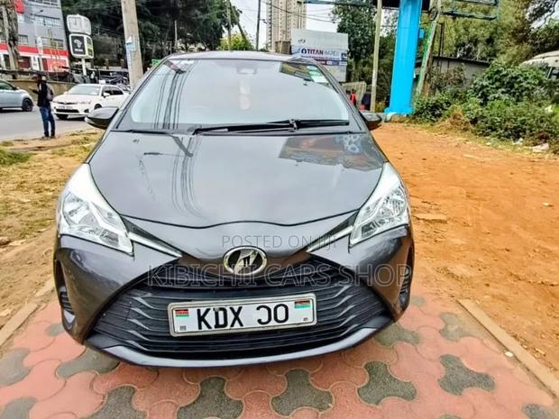 Toyota Vitz 1.0 FWD 5dr 2019 Gray