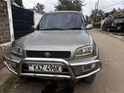 Toyota RAV4 Automatic 2000 Gray for sale