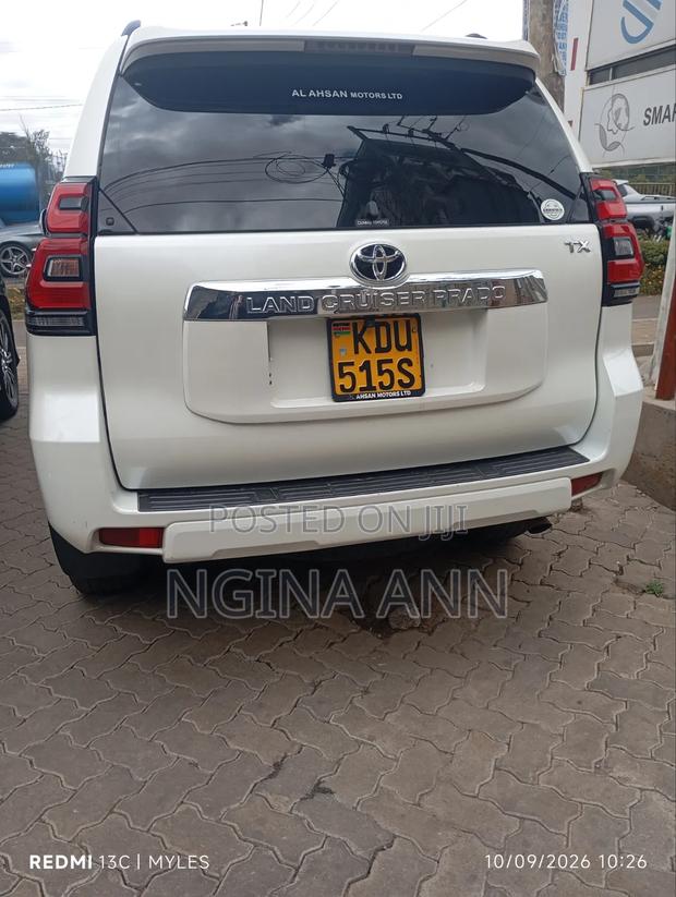 Toyota Land Cruiser Prado 2.8 2018 White