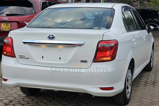 Toyota Axio 1.5 Hybrid G 2WD 2020 Pearl