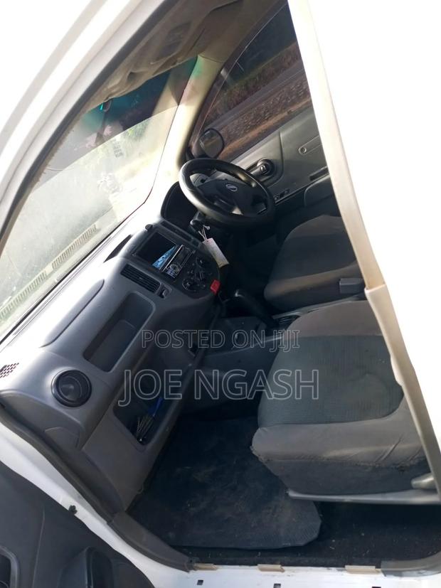 Nissan Advan 2010 White