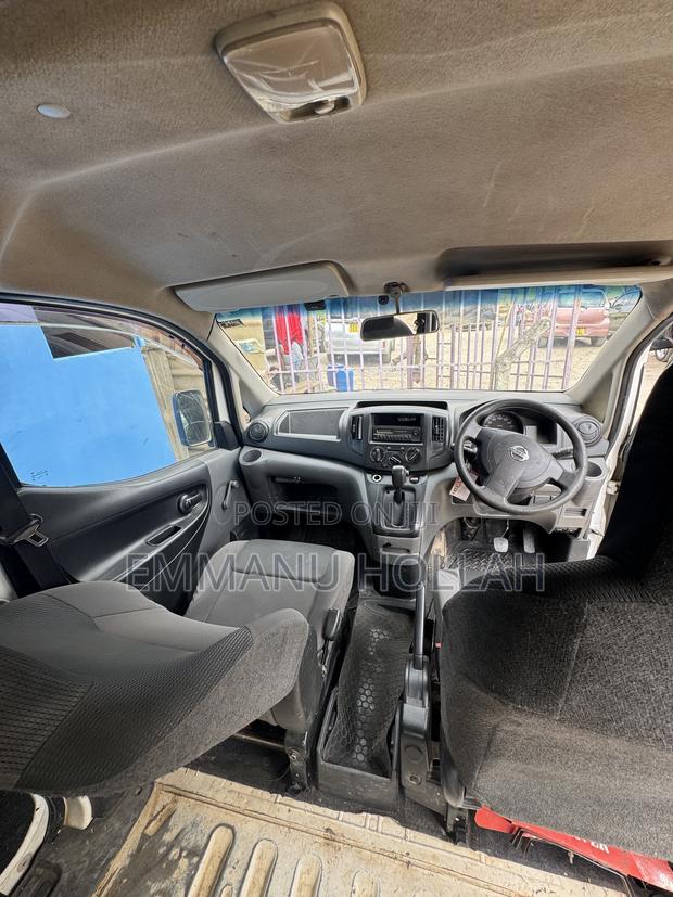 Nissan NP200 2011 White