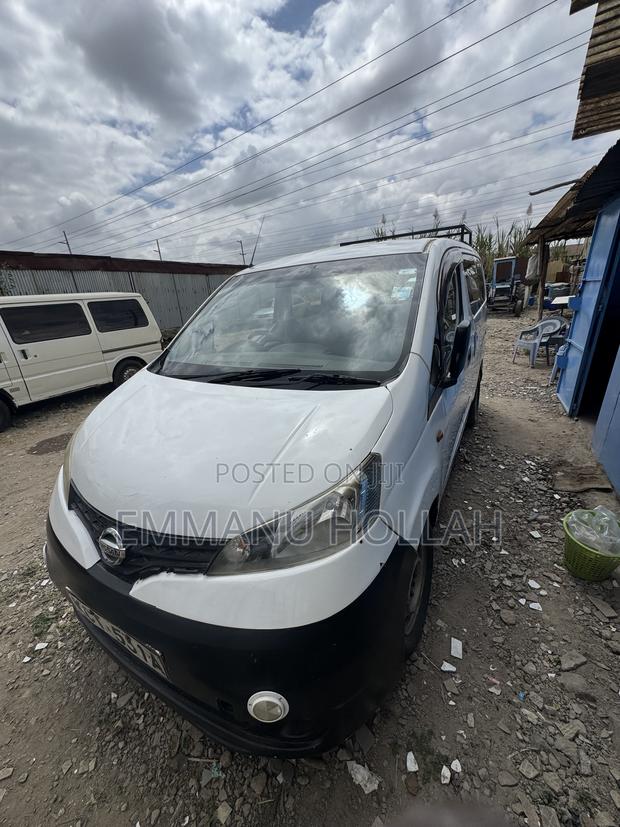Nissan NP200 2011 White