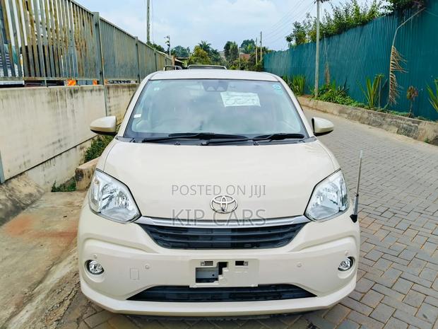 Toyota Passo 1.0 FWD 2019 Ivory