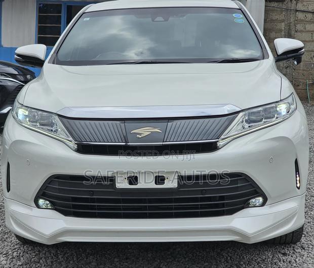 Toyota Harrier 2.5 Hybrid 4WD 2019 Pearl