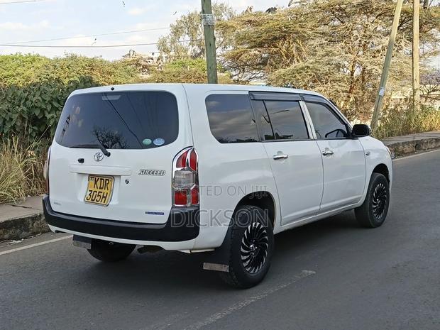 Toyota Succeed 2018 White