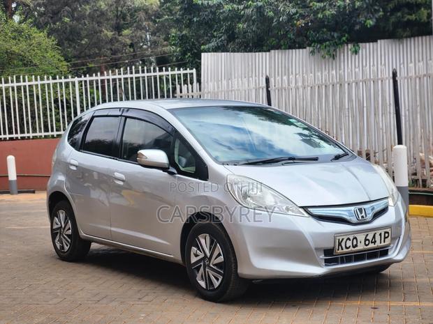 Honda Fit 2012 Silver