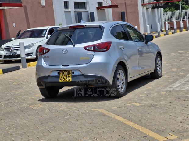 Mazda Demio 2017 Silver