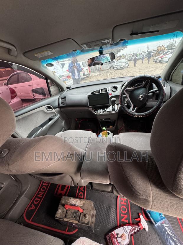 Honda Stream 1.7i LS 2010 White