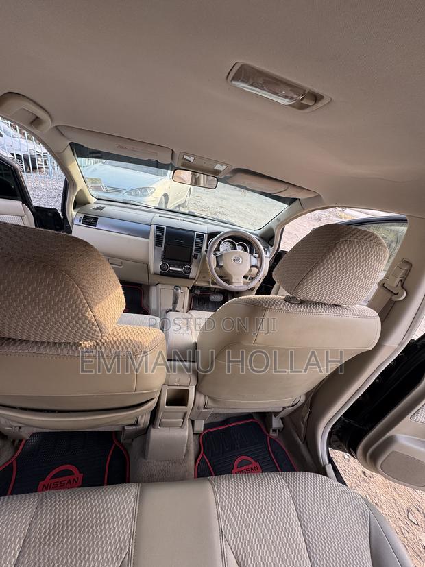 Nissan Tiida 2010 Black