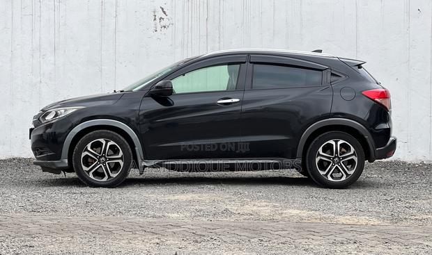Honda Vezel 2015 Brown