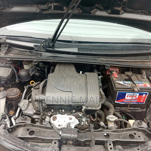 Toyota Vitz 1.0 FWD 5dr 2012 Black