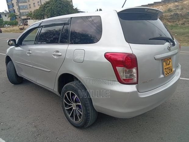 Toyota Corolla Fielder 2008 Silver