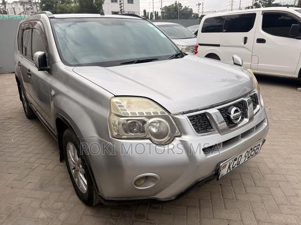Nissan X-Trail 2013 Silver
