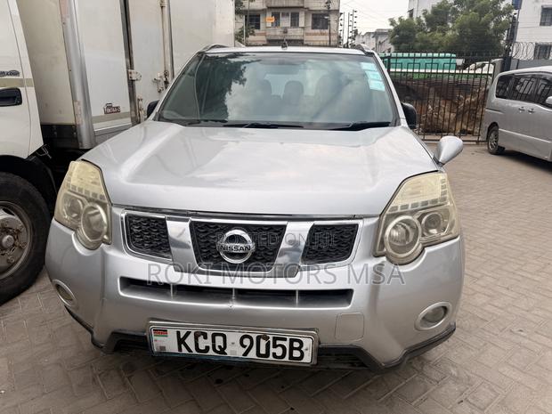 Nissan X-Trail 2013 Silver
