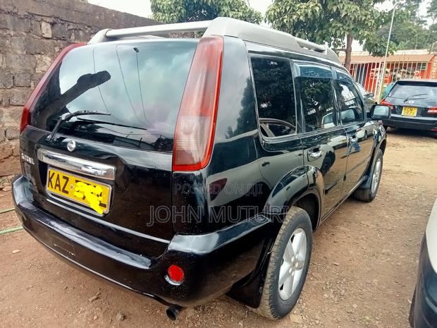 Nissan X-Trail 2003 Black
