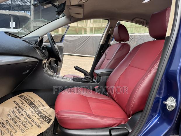 Mazda Axela 2011 Blue