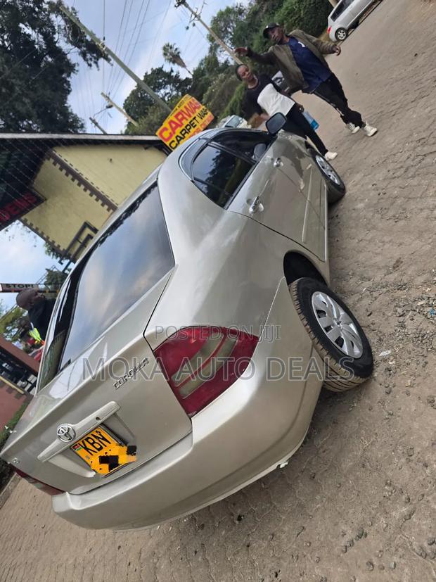 Toyota Corolla 2004 Silver