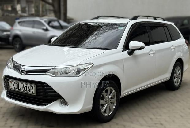 Toyota Corolla Fielder 1.5 Petrol FWD 2016 White