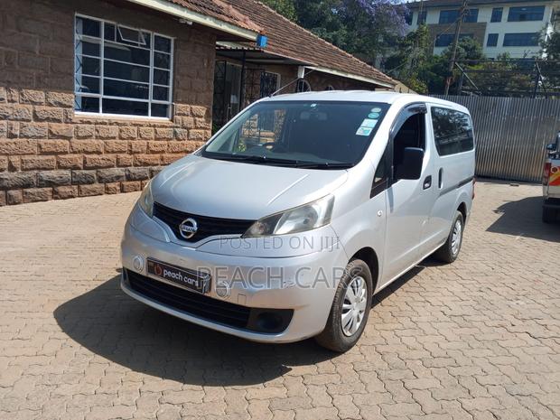 Nissan NV350 2015 Silver