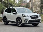Subaru Forester Premium AWD 2019 Pearl for sale
