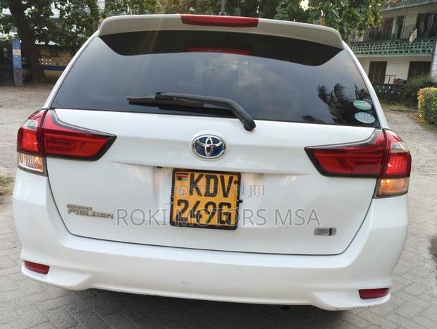 Toyota Corolla Fielder 2018