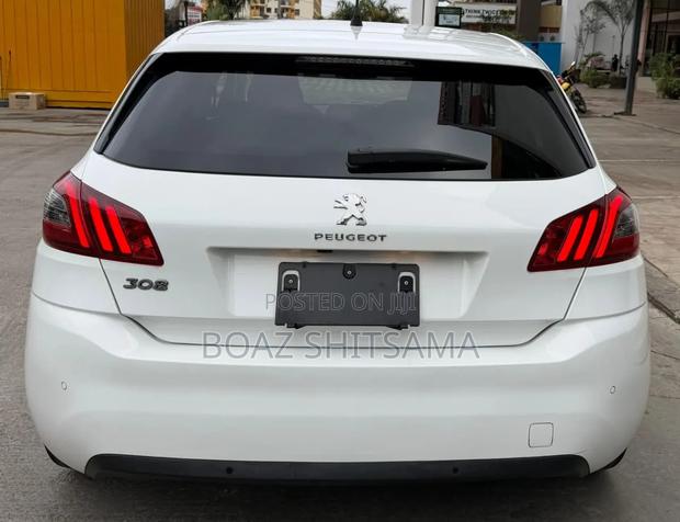 Peugeot 308 2019 White
