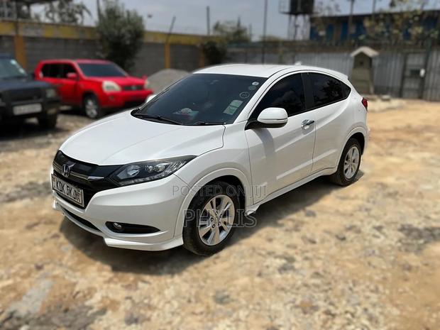 Honda Vezel 1.5 2WD 2015 White