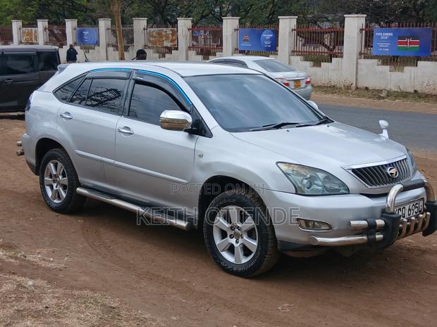 Toyota Harrier 240G 2012 Silver