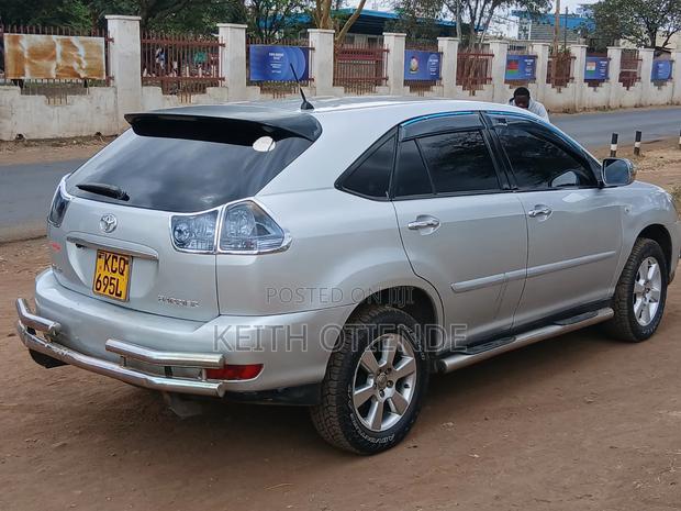 Toyota Harrier 240G 2012 Silver