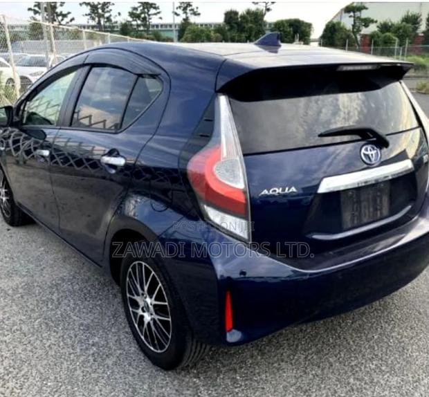 Toyota Aqua 2019 Blue