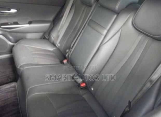 Toyota Crown 2018 Black