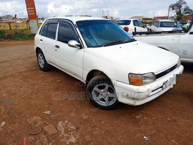 Toyota Starlet 2002 White